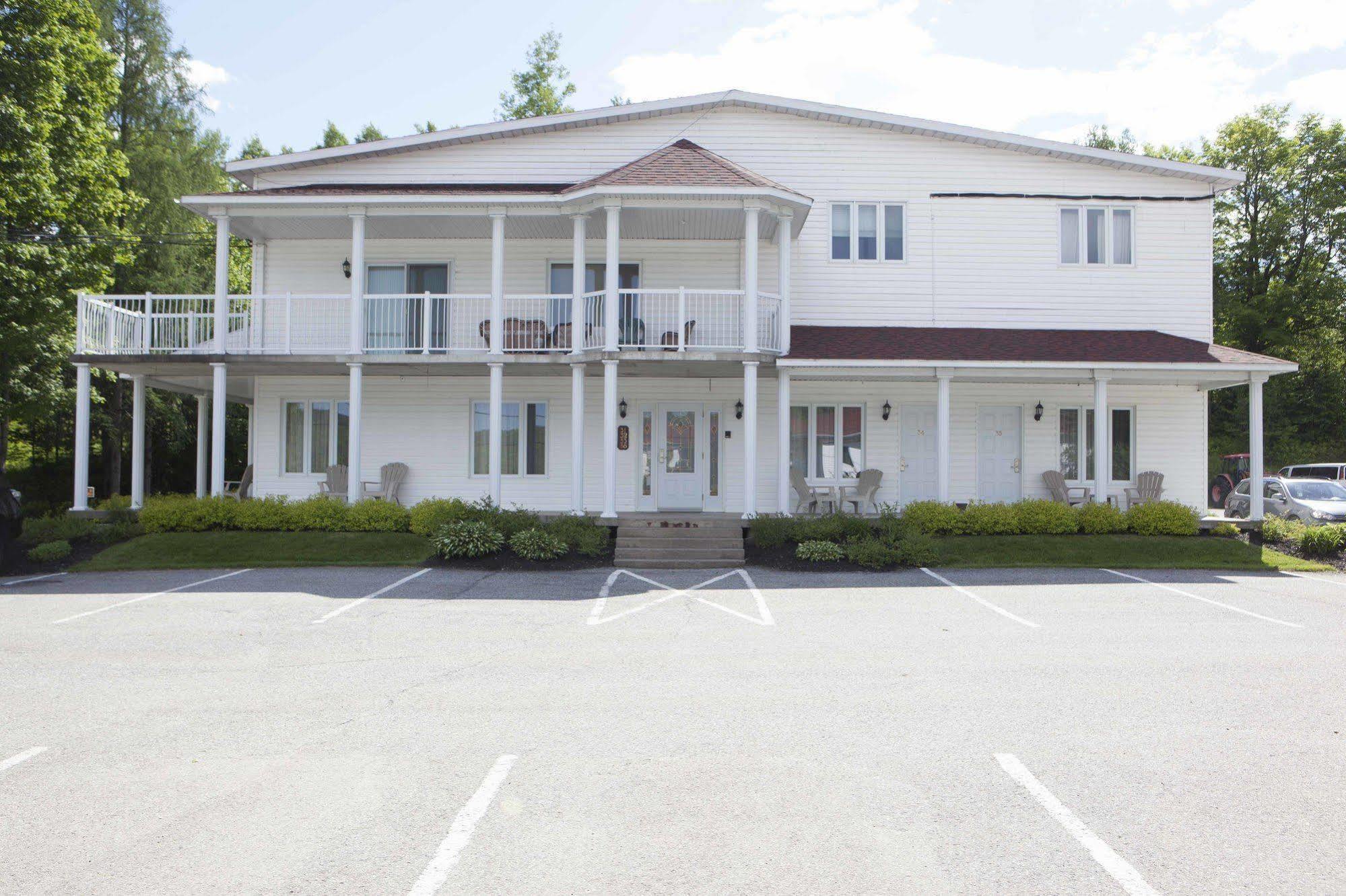 Manoir Du Lac William Saint-Ferdinand Exterior foto